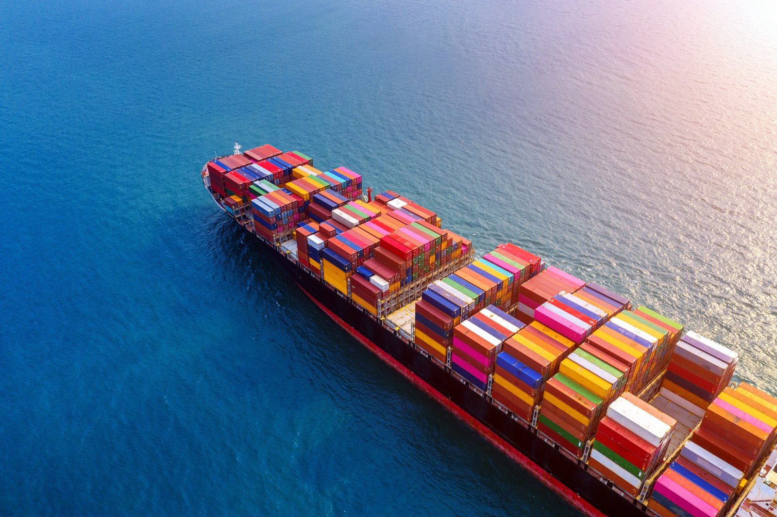 International maritime shipping and energy logistics